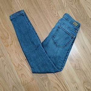 EUC Paige Verdugo ankle jeans Size 24 light wash